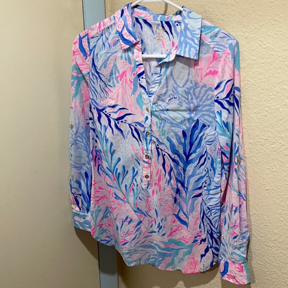 💯% cotton👚never worn but washed. Not see thru